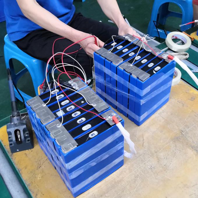 แบตเตอรี่ลิเธียม LiFePO4 ลิเธียมรอบลึก LFP LiFePO4 100ah ปริซึม แบตเตอรี่ Cells 3